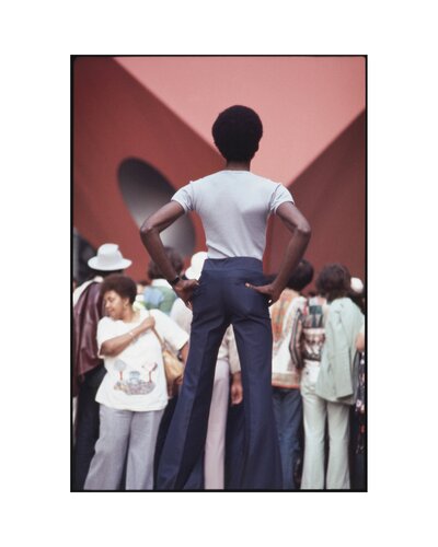 Bell Bottom Guy von Norman Pastorek, Fotografie kaufen auf Singulart