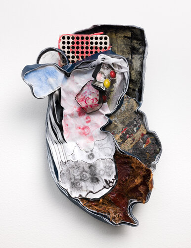 Explosions, Raining Tensions. Seeping into the Soil. de Alicia Piller, Escultura a la venta en Singulart