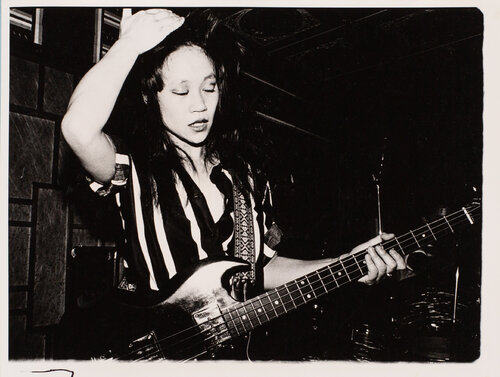 Diane Chai, bass player of the Alley Cats, at the Hong Kong Cafe par Ann Summa, Photographie en vente sur Singulart
