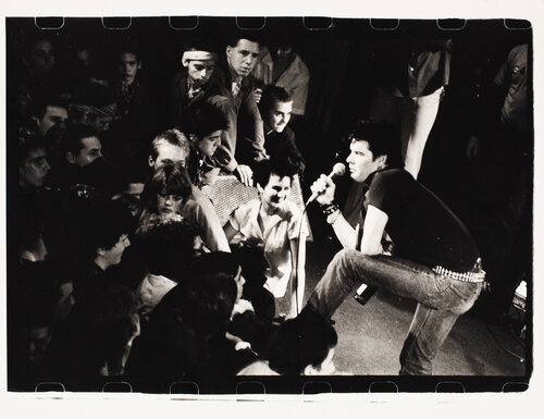 Darby Crash, Starwood, New Year's Eve par Ann Summa, Photographie en vente sur Singulart