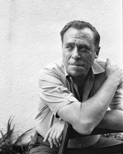 Charles Bukowski (The Poet's Portrait: #1, De Longpre Street Apartment) par Sam Cherry, Photographie en vente sur Singulart