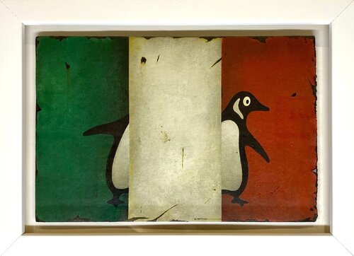 Italy Flag - Split Penguin par Jameson Robinson, Autres supports en vente sur Singulart
