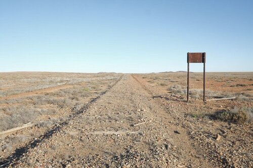 Platform 1, South Australia di Christopher Rimmer, Fotografia in vendita su Singulart