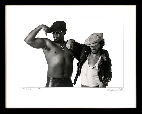 Scooter And The Big Man (Bruce Springsteen), rare signed print von Eric Meola, Fotografie kaufen auf Singulart
