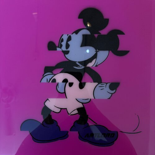 Glitch Mickey Mini (Purple) par Artlord, Peinture en vente sur Singulart