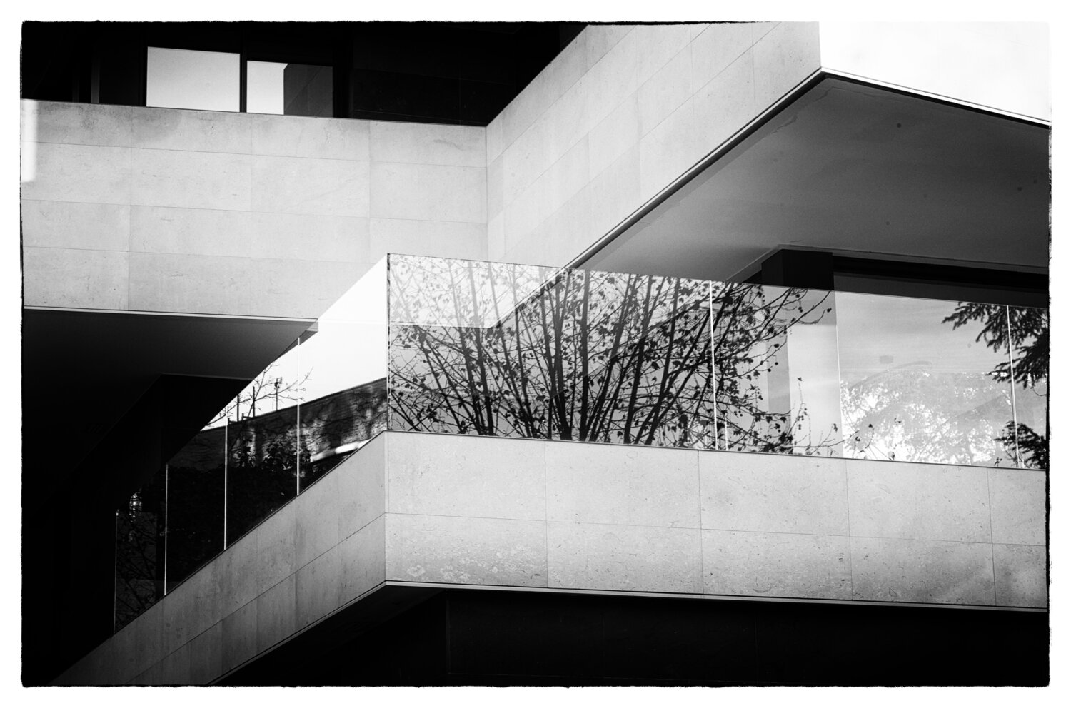 GEOMETRIA by Jose Maria Lamo de Espinosa Michels de Champourcin (2022) :  Photography Digital on Paper - Singulart, image size:1500x992