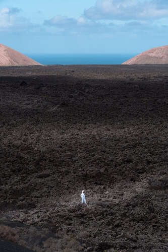 Two Moons von Jeremy De Backer, Fotografie kaufen auf Singulart