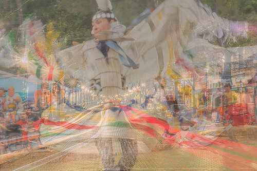 Downtown Light Trail Dancer di Richard Mathis, Fotografia in vendita su Singulart
