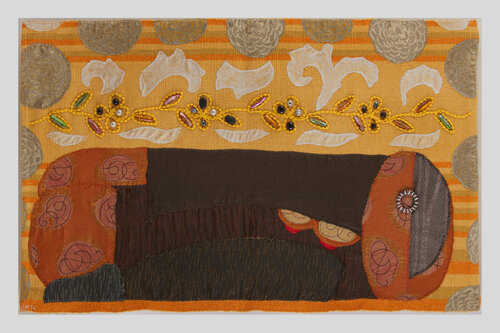 Große Ruhende, Assemblage, Urheberrecht Katharina Kretschmer von Katharina Kretschmer, Textil kaufen auf Singulart