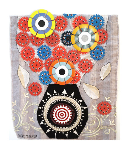 Lenzblütenstilleben, Assemblage, Urheberrecht Katharina Kretschmer von Katharina Kretschmer, Textil kaufen auf Singulart