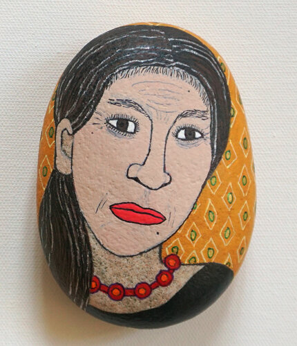 Mukadder, colorierter Nordseestein, Urheberrecht Katharina Kretschmer van Katharina Kretschmer, Schilderij te koop op Singulart