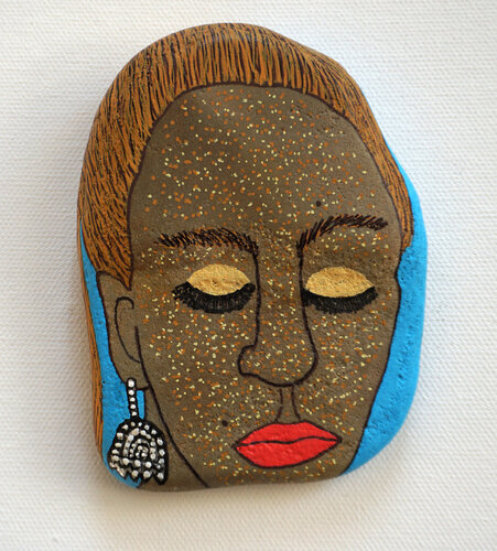 Claudia, colorierter Nordseestein, Urheberrecht Katharina Kretschmer par Katharina Kretschmer, Peinture en vente sur Singulart