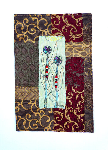 Zyklus Kleine Reise durchs Universum (Duftend dem Himmel entgegen), Applike (mit aussortierten Ohrringen), Urheberrecht Katharina Kretschmer von Katharina Kretschmer, Textil kaufen auf Singulart