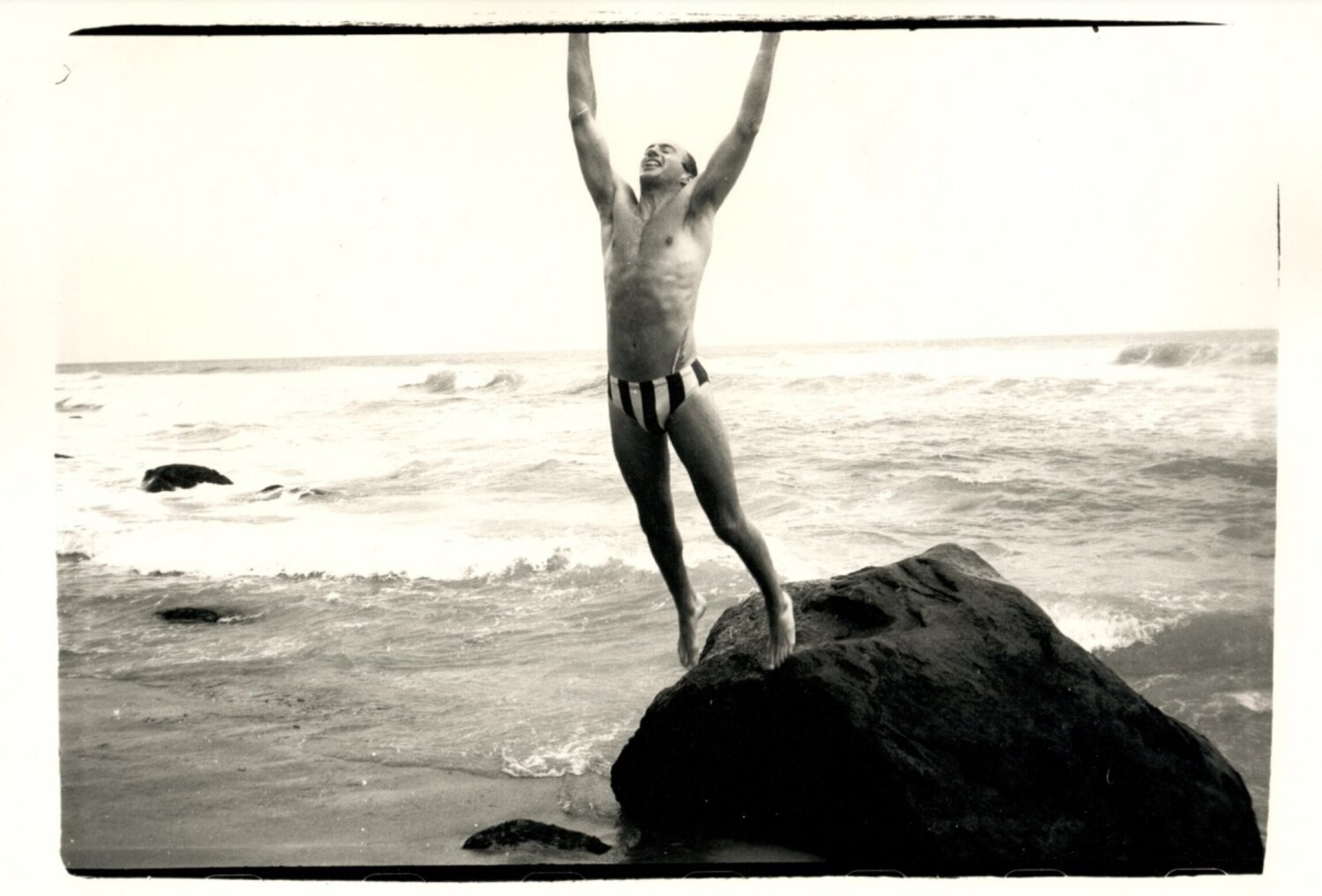 Jon Gould Jumping off Rock in Montauk Andy Warhol Fotografie zu verkaufen