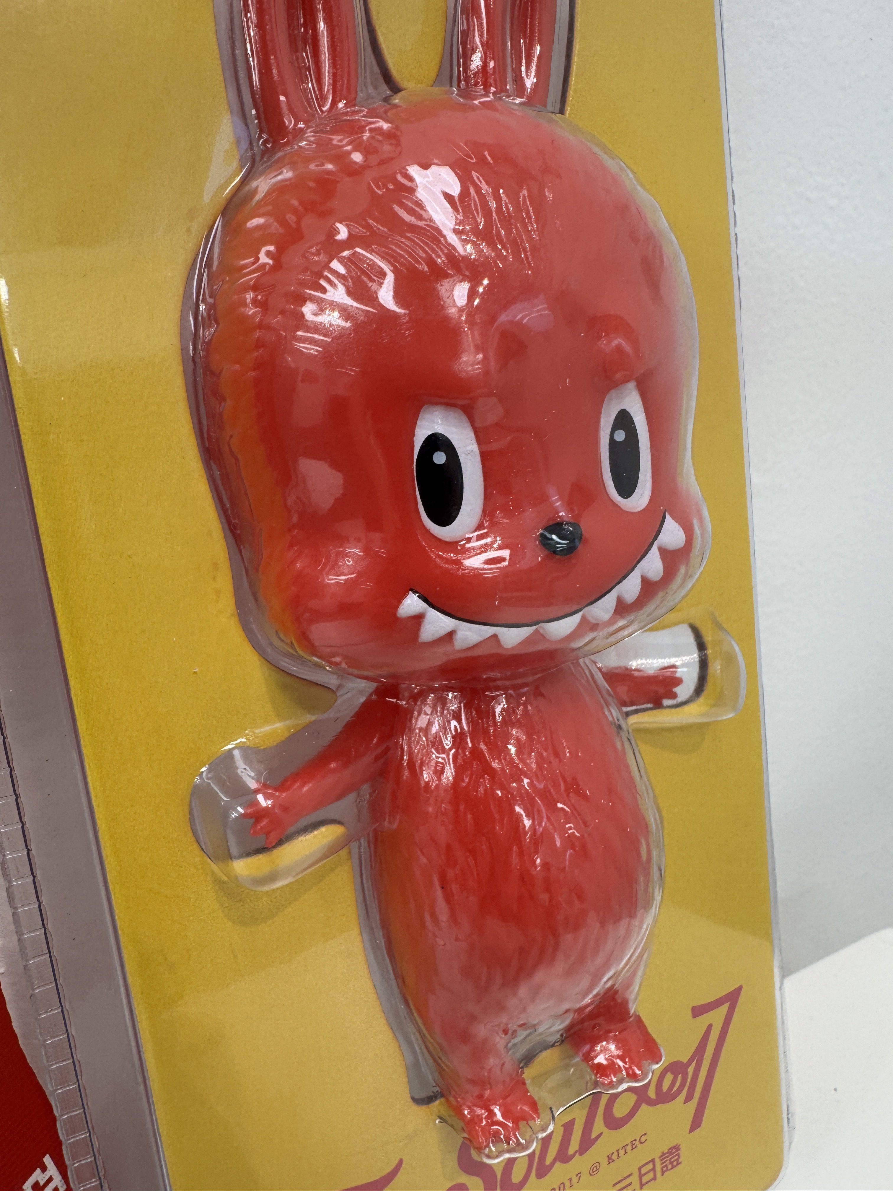 Kasing Lungの作品をSINGULARTで販売中