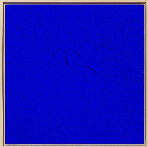 MONOCHROME BLEU ELECTRIQUE ENCADRE by Sandrine Hartmann, Painting for Sale on Singulart