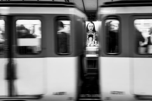 Face Glimpse von Nicolas "Clint" Drapier, Fotografie kaufen auf Singulart