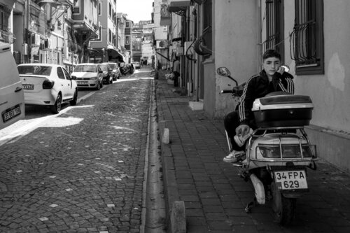 Dreams on Hold by Nicolas "Clint" Drapier, 写真 for Sale on Singulart