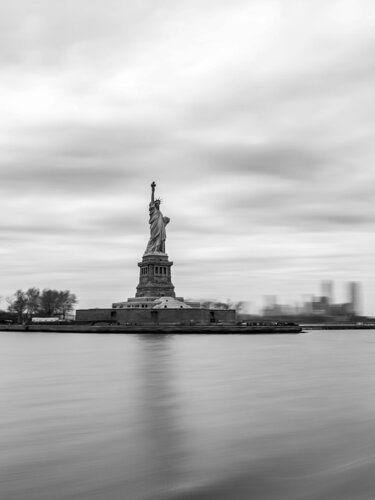 The Liberty di Fabio Accorrà, Fotografia in vendita su Singulart