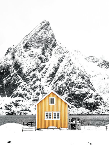 The yellow house van Fabio Accorrà, Fotografie te koop op Singulart