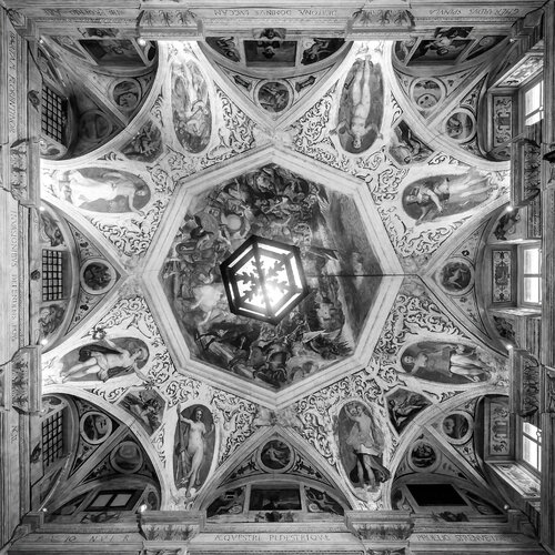 Elegance view van Fabio Accorrà, Fotografie te koop op Singulart