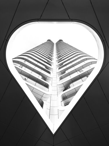 Geometric heart de Fabio Accorrà, Fotografía a la venta en Singulart