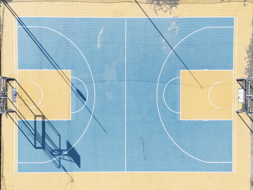 Basketball lovers II di Fabio Accorrà, Fotografia in vendita su Singulart
