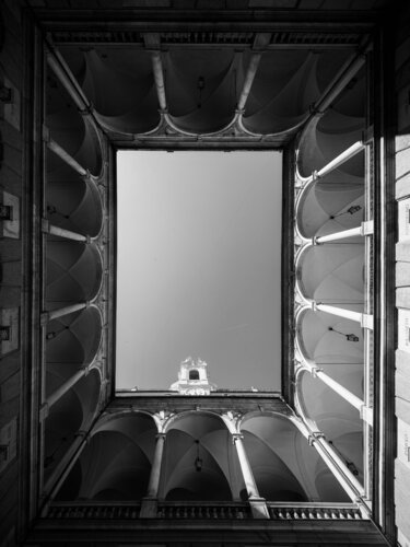 In the palace von Fabio Accorrà, Fotografie kaufen auf Singulart