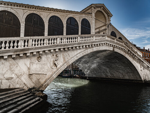 Rialto Bridge di Fabio Accorrà, Fotografia in vendita su Singulart