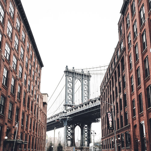 Urban Canyon, New York City von Fabio Accorrà, Fotografie kaufen auf Singulart