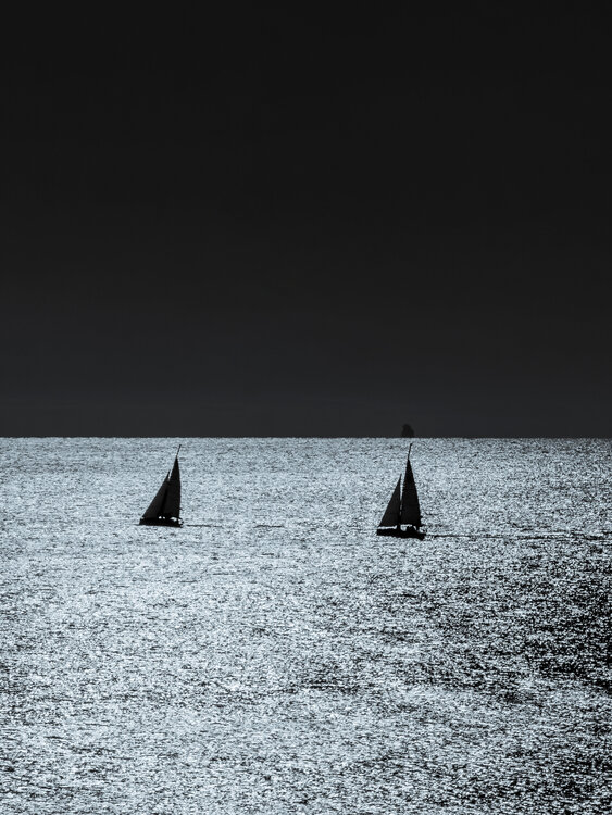 Shadows on the horizon #2 Fabio Accorrà
