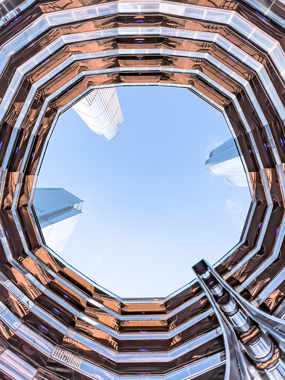 Eyes to the sky in New York Fabio Accorrà Fotografie zu verkaufen