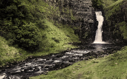 Lealt Falls di Marc Jordi Fischer, Fotografia in vendita su Singulart