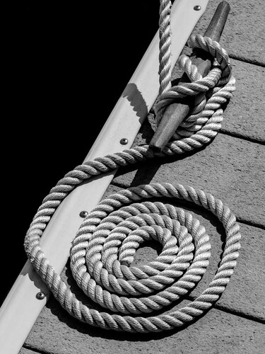 Rope Tie di Brandon LeValley, Fotografia in vendita su Singulart