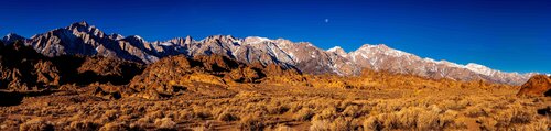 Eastern Sierra Sunrise - Limited Edition 1 of 15, Landscape Photography Print - California, America series von Roy Gonthier, Fotografie kaufen auf Singulart