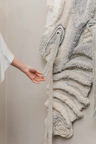 A Wing for Life von Jules Vissers, Textil kaufen auf Singulart