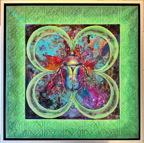 Pink scarab on green di Tatyana Tretyakova, Pittura in vendita su Singulart