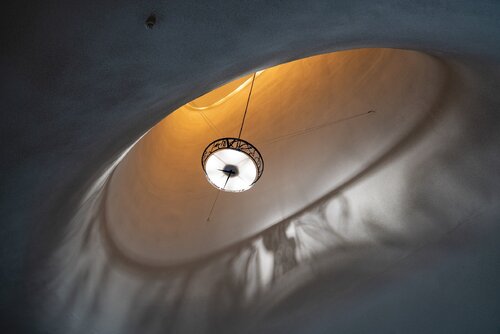 Shadows on Time di Antigoni Chrysostomou, Fotografia in vendita su Singulart