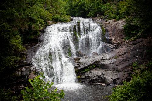 Tranquility At Bald River Falls von Heather Hollis, Fotografie kaufen auf Singulart