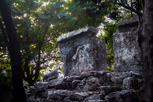 Ruins Of A Civilization, Lost di Heather Hollis, Fotografia in vendita su Singulart
