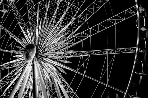 Big Wheel von Heather Hollis, Fotografie kaufen auf Singulart
