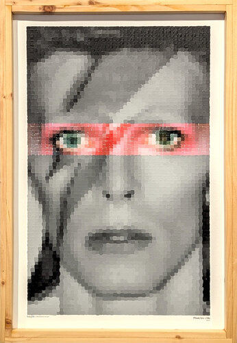"David Bowie Ziggy Stardust" Contemporary Pop Art Pixelated Portrait Painting de Francisco Vital, Pintura a la venta en Singulart