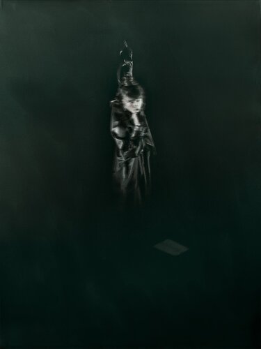 standing tall in the storm van Sahar Vatanz, Fotografie te koop op Singulart