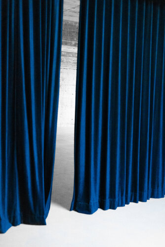 Main drape 2 von Kazanovsky, Fotografie kaufen auf Singulart