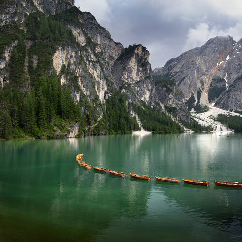 Emerald Lake - Lago di Braies van Michael Lesiv, Fotografie te koop op Singulart
