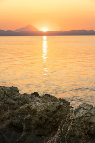 Sunrise Over Mount Athos (Greece) di Michael Lesiv, Fotografia in vendita su Singulart