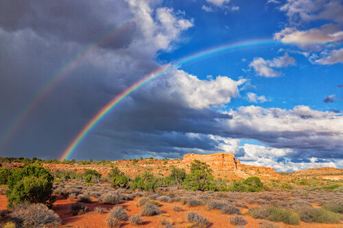 Canyonlands Double Rainbow After the Storm van Robert Niemeier, Fotografie te koop op Singulart
