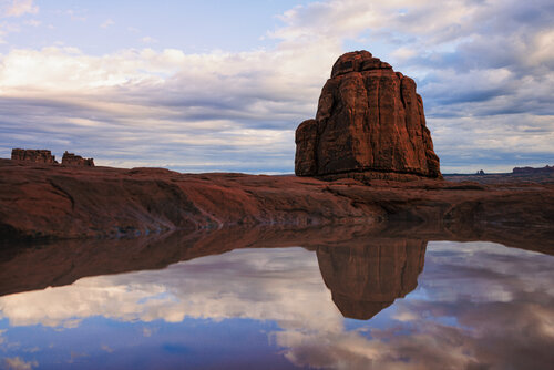 Desert Monolith Reflection — Arches National Park van Robert Niemeier, Fotografie te koop op Singulart
