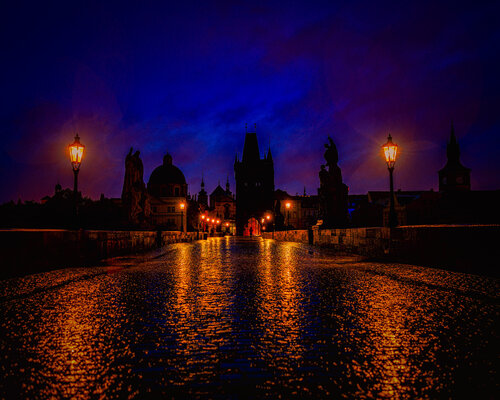 Dawn Reflections on the Charles Bridge van Robert Niemeier, Fotografie te koop op Singulart