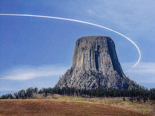 Devils Tower Halo — Flight Lines Over Wyoming by Robert Niemeier, Photography for Sale on Singulart